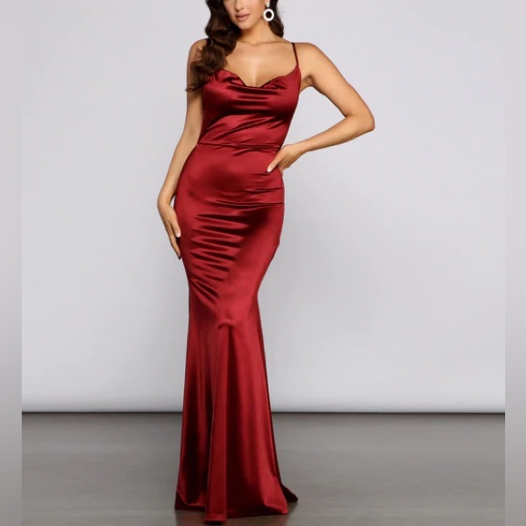 FINAL PRICE ❤️- Satin Red Gown - Picture 8 of 8
